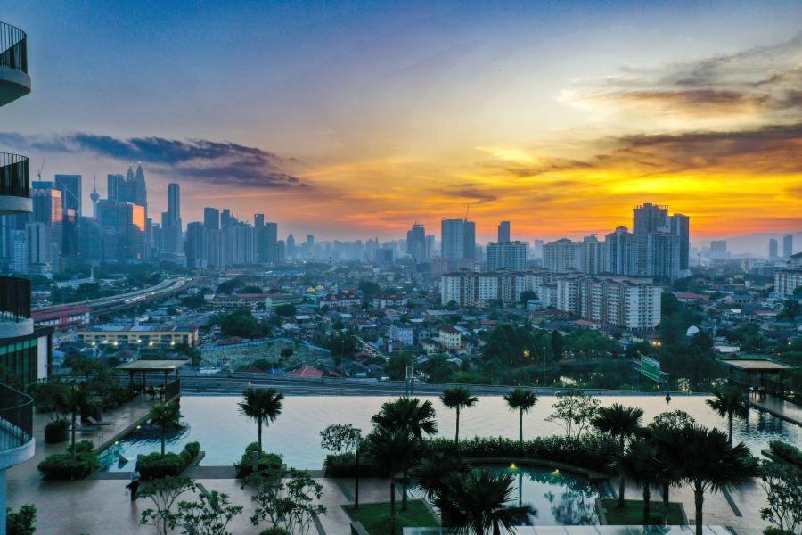 10Mins To Klcc W Lrt+Mall+Netflix Muji Urban Kuala Lumpur Esterno foto